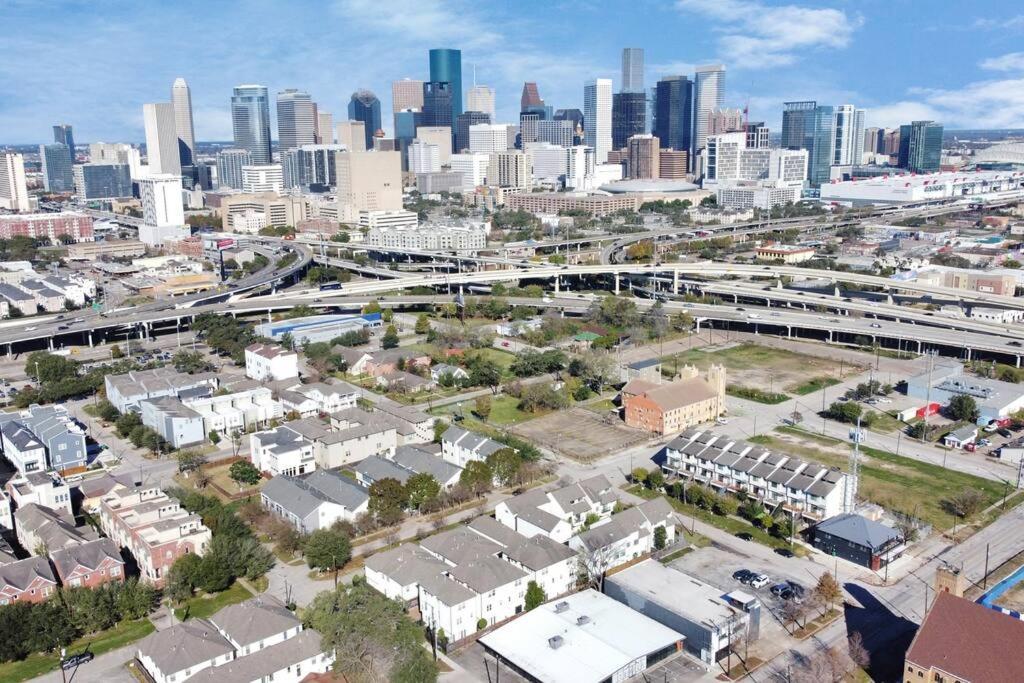 3Br/3.5Ba Three Story East Downtown Townhouse With View Villa Houston Exteriör bild