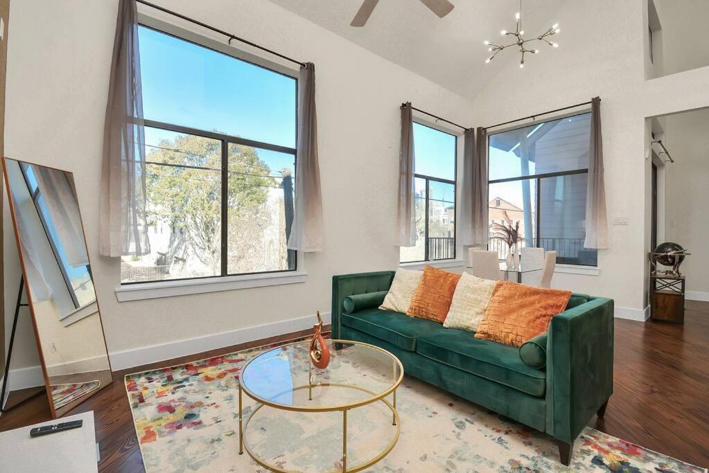 3Br/3.5Ba Three Story East Downtown Townhouse With View Villa Houston Exteriör bild